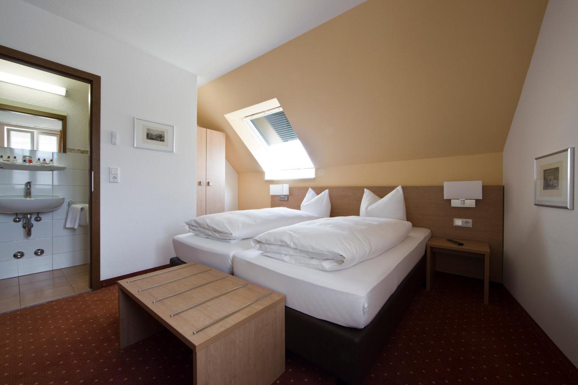 Taste Style Hotel Baeren Аугген Экстерьер фото